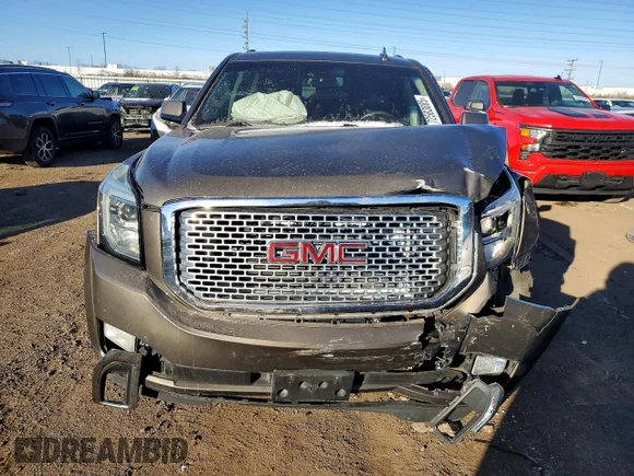 ✅ 2016 GMC Yukon XL Denali • VIN: 1GKS2HKJ9GR223123 • Lot: 72583885. Wystawiony na Copart z przebiegiem 131 498 mil. Bezpłatny archiwum sprzedaży aukcyjnych z USA i szczegółowy raport historii pojazdu na DreamBid. Zdjęcie 5.
