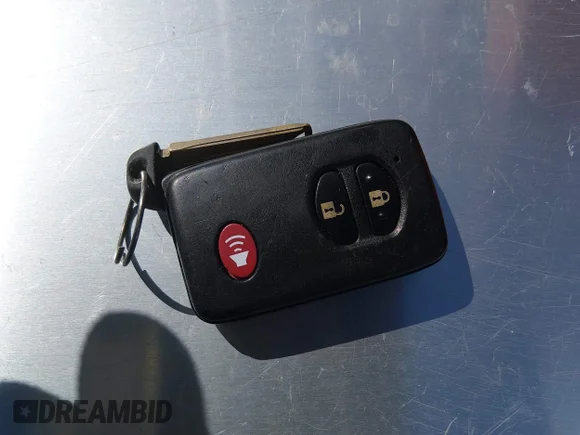 ✅ 2014 Toyota Prius Two • VIN: JTDKN3DU4E1746932 • Лот: 45222299. Опубликован ранее на IAAI с пробегом 198 354 миль. Бесплатный доступ к архиву аукционных продаж из США и подробный отчёт об истории автомобиля на DreamBid. Изображение 11.
