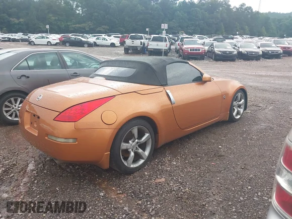 ✅ 2006 Nissan 350Z Touring • VIN: JN1AZ36A16M480064 • Lot: 45263424. Wystawiony na IAAI z przebiegiem 183 878 mil. Bezpłatny archiwum sprzedaży aukcyjnych z USA i szczegółowy raport historii pojazdu na DreamBid. Zdjęcie 4.