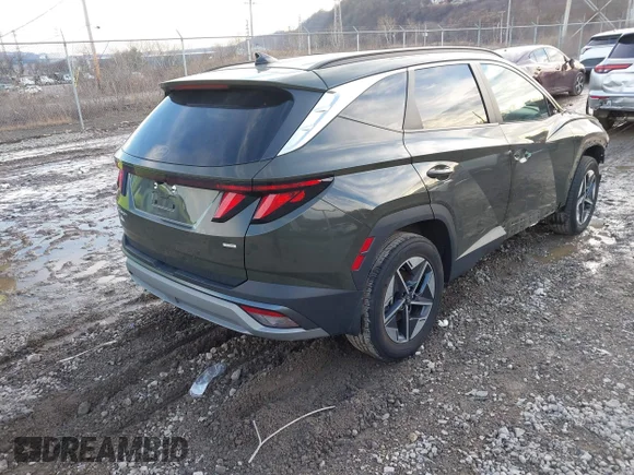 ✅ 2025 Hyundai Tucson SEL • VIN: 5NMJBCDE6SH521202 • Lot: 44120684. Wystawiony na IAAI z przebiegiem 13 215 mil. Bezpłatny archiwum sprzedaży aukcyjnych z USA i szczegółowy raport historii pojazdu na DreamBid. Zdjęcie 4.