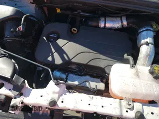 ✅ 2019 Buick Encore Essence • VIN: KL4CJCSMXKB767559 • Lot: 90704295. Wystawiony na Copart z przebiegiem 123 256 mil. Bezpłatny archiwum sprzedaży aukcyjnych z USA i szczegółowy raport historii pojazdu na DreamBid. Zdjęcie 14.