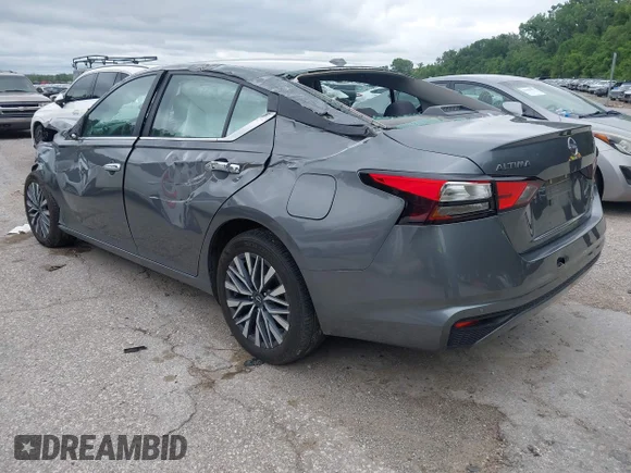 ✅ 2025 Nissan Altima SV • VIN: 1N4BL4DW0SN384797 • Lot: 45433442. Wystawiony na IAAI z przebiegiem 26 086 mil. Bezpłatny archiwum sprzedaży aukcyjnych z USA i szczegółowy raport historii pojazdu na DreamBid. Zdjęcie 3.