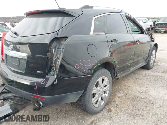 ✅ 2015 Cadillac SRX Luxury Collection • VIN: 3GYFNBE33FS522370 • Lot: 44192643. Wystawiony na IAAI z przebiegiem 131 311 mil. Bezpłatny archiwum sprzedaży aukcyjnych z USA i szczegółowy raport historii pojazdu na DreamBid. Zdjęcie 4.
