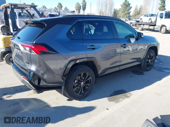 ✅ 2025 Toyota RAV4 Hybrid XSE • VIN: JTME6RFV8SD582002 • Lot: 44117115. Wystawiony na IAAI z przebiegiem 1 738 mil. Bezpłatny archiwum sprzedaży aukcyjnych z USA i szczegółowy raport historii pojazdu na DreamBid. Zdjęcie 4.