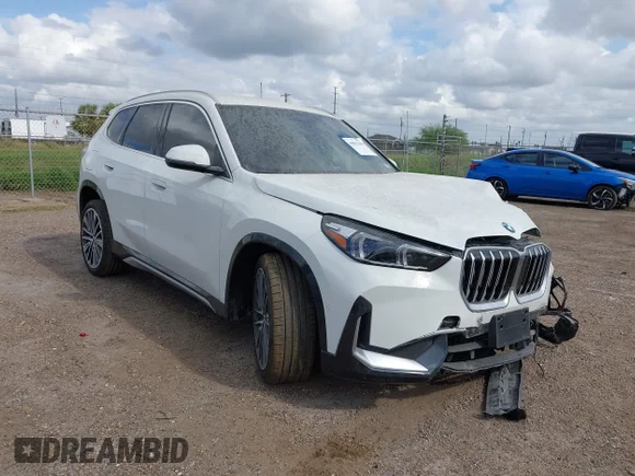 ✅ 2026 BMW X1 xDrive28i • VIN: WBX73EF01T5399599 • Lot: 44021348. Listed on IAAI with 4,376 mi. Free auction sales archive from the USA and detailed vehicle history report at DreamBid. Image 1.