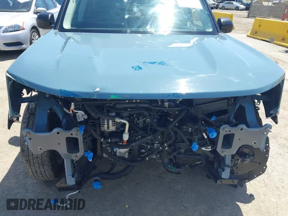 ✅ 2023 Ford Bronco Sport Big Bend • VIN: 3FMCR9B69PRE15994 • Lot: 45090251. Wystawiony na IAAI z przebiegiem 49 711 mil. Bezpłatny archiwum sprzedaży aukcyjnych z USA i szczegółowy raport historii pojazdu na DreamBid. Zdjęcie 6.