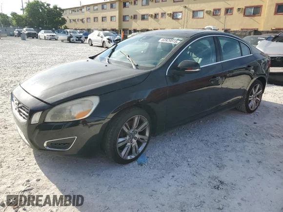 ✅ 2011 Volvo S60 • VIN: YV1902FHXB2019687 • Лот: 63929515. Опубликован ранее на Copart с пробегом 178 382 миль. Бесплатный доступ к архиву аукционных продаж из США и подробный отчёт об истории автомобиля на DreamBid. Изображение 1.