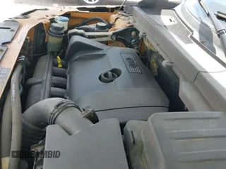 ✅ 2008 Land Rover LR2 SE • VIN: SALFS24N38H011215 • Lot: 42138985. Wystawiony na IAAI z przebiegiem 272 116 mil. Bezpłatny archiwum sprzedaży aukcyjnych z USA i szczegółowy raport historii pojazdu na DreamBid. Zdjęcie 13.