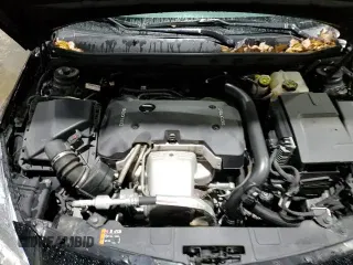 ✅ 2016 Buick Regal • VIN: 2G4GL5EX5G9192973 • Lot: 85910014. Wystawiony na Copart z przebiegiem 45 766 mil. Bezpłatny archiwum sprzedaży aukcyjnych z USA i szczegółowy raport historii pojazdu na DreamBid. Zdjęcie 16.