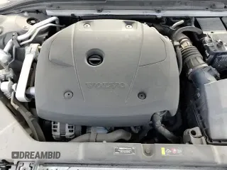 ✅ 2019 Volvo S60 Momentum • VIN: 7JRA22TK3KG003249 • Лот: 69197795. Опубликован ранее на Copart с пробегом 46 480 миль. Бесплатный доступ к архиву аукционных продаж из США и подробный отчёт об истории автомобиля на DreamBid. Изображение 13.