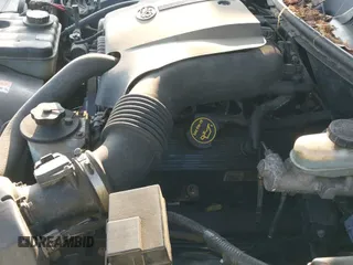 ✅ 2001 Lincoln Town Car Signature • VIN: 1LNHM82W61Y687099 • Лот: 43132680. Опубликован ранее на IAAI с пробегом 146 428 миль. Бесплатный доступ к архиву аукционных продаж из США и подробный отчёт об истории автомобиля на DreamBid. Изображение 19.