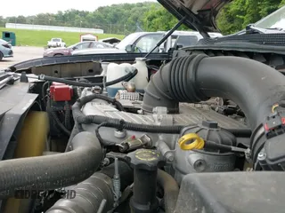 ✅ 2018 Nissan Titan Platinum Reserve • VIN: 1N6BA1F46JN549659 • Lot: 42523851. Wystawiony na IAAI z przebiegiem 81 521 mil. Bezpłatny archiwum sprzedaży aukcyjnych z USA i szczegółowy raport historii pojazdu na DreamBid. Zdjęcie 19.