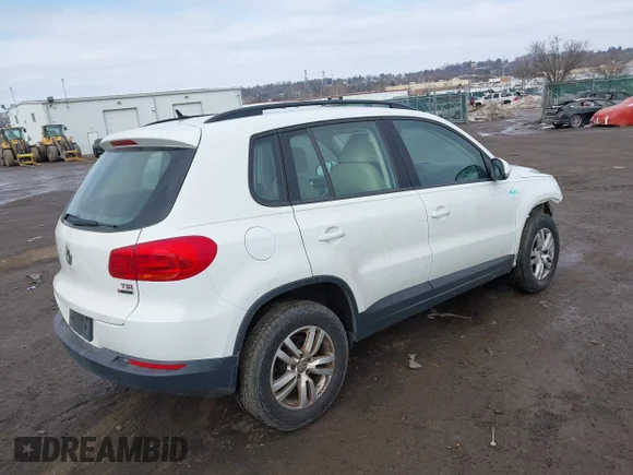 ✅ 2016 Volkswagen Tiguan SEL • VIN: WVGBV7AX0GW604164 • Lot: 44399784. Wystawiony na IAAI z przebiegiem 94 378 mil. Bezpłatny archiwum sprzedaży aukcyjnych z USA i szczegółowy raport historii pojazdu na DreamBid. Zdjęcie 4.
