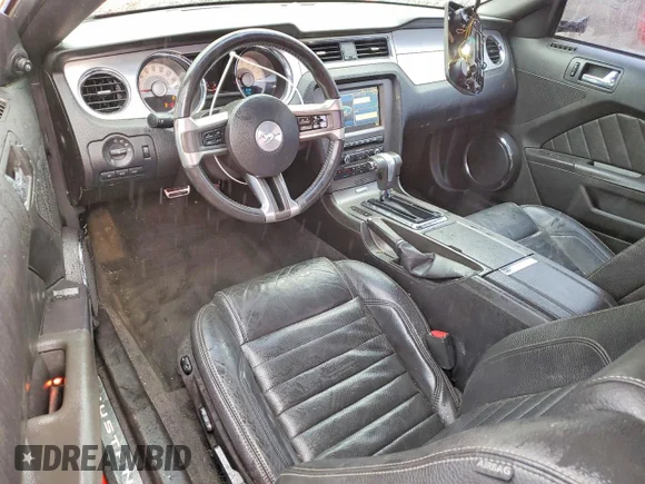 ✅ 2012 Ford Mustang GT Premium • VIN: 1ZVBP8CF9C5204769 • Lot: 50936076. Wystawiony na Copart z przebiegiem 123 164 mil. Bezpłatny archiwum sprzedaży aukcyjnych z USA i szczegółowy raport historii pojazdu na DreamBid. Zdjęcie 8.