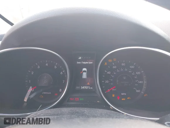 ✅ 2014 Hyundai Santa Fe • VIN: 5XYZU3LA9EG196264 • Lot: 44367998. Wystawiony na IAAI z przebiegiem 147 071 mil. Bezpłatny archiwum sprzedaży aukcyjnych z USA i szczegółowy raport historii pojazdu na DreamBid. Zdjęcie 7.