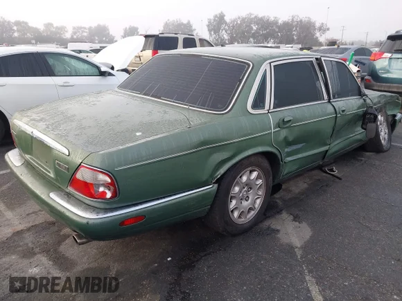 ✅ 1999 Jaguar XJ • VIN: SAJHX1046XC858848 • Lot: 43919242. Wystawiony na IAAI z przebiegiem Nie podano. Bezpłatny archiwum sprzedaży aukcyjnych z USA i szczegółowy raport historii pojazdu na DreamBid. Zdjęcie 4.