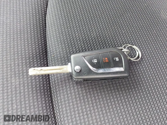 ✅ 2020 Toyota RAV4 LE • VIN: JTMG1RFV1LD051409 • Лот: 45143874. Опубликован ранее на IAAI с пробегом 85 877 миль. Бесплатный доступ к архиву аукционных продаж из США и подробный отчёт об истории автомобиля на DreamBid. Изображение 11.