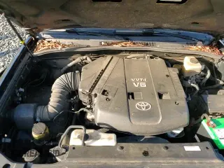 ✅ 2006 Toyota 4Runner Limited • VIN: JTEZU17R060073640 • Lot: 86610904. Wystawiony na Copart z przebiegiem 143 195 mil. Bezpłatny archiwum sprzedaży aukcyjnych z USA i szczegółowy raport historii pojazdu na DreamBid. Zdjęcie 16.