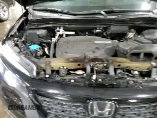 ✅ 2019 Honda Passport EX-L • VIN: 5FNYF8H52KB015006 • Лот: 84813805. Опубликован ранее на Copart с пробегом 67 072 миль. Бесплатный доступ к архиву аукционных продаж из США и подробный отчёт об истории автомобиля на DreamBid. Изображение 16.