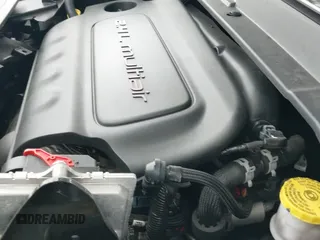 ✅ 2022 Jeep Compass (RED) Edition • VIN: 3C4NJDCB2NT165372 • Lot: 43472255. Wystawiony na IAAI z przebiegiem 5 256 mil. Bezpłatny archiwum sprzedaży aukcyjnych z USA i szczegółowy raport historii pojazdu na DreamBid. Zdjęcie 19.