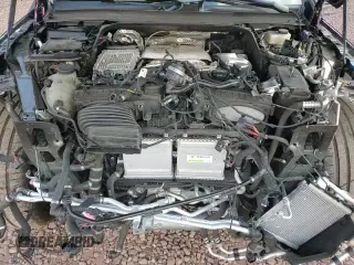 ✅ 2024 Mercedes-Benz GLE 63 S AMG • VIN: 4JGFD8KB4RB167969 • Lot: 42791375. Wystawiony na Copart z przebiegiem 6 722 mil. Bezpłatny archiwum sprzedaży aukcyjnych z USA i szczegółowy raport historii pojazdu na DreamBid. Zdjęcie 15.