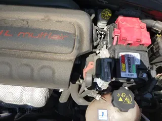 ✅ 2020 Jeep Renegade Altitude • VIN: ZACNJABB4LPL69933 • Лот: 70351145. Опубликован ранее на Copart с пробегом 49 262 миль. Бесплатный доступ к архиву аукционных продаж из США и подробный отчёт об истории автомобиля на DreamBid. Изображение 14.