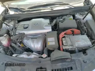 ✅ 2017 Lexus ES 300h • VIN: JTHBW1GG4H2142270 • Lot: 84277515. Wystawiony na Copart z przebiegiem 94 591 mil. Bezpłatny archiwum sprzedaży aukcyjnych z USA i szczegółowy raport historii pojazdu na DreamBid. Zdjęcie 13.