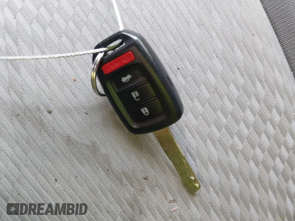 ✅ 2015 Honda Civic LX • VIN: 2HGFG3B55FH526632 • Лот: 45060402. Опубліковано раніше на IAAI з пробігом 118 240 миль. Безкоштовний доступ до архіву аукціонних продажів зі США та докладний звіт про історію автомобіля на DreamBid. Зображення 11.