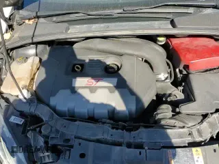 ✅ 2018 Ford Focus ST • VIN: 1FADP3L93JL221574 • Лот: 86619135. Опубликован ранее на Copart с пробегом 87 297 миль. Бесплатный доступ к архиву аукционных продаж из США и подробный отчёт об истории автомобиля на DreamBid. Изображение 13.