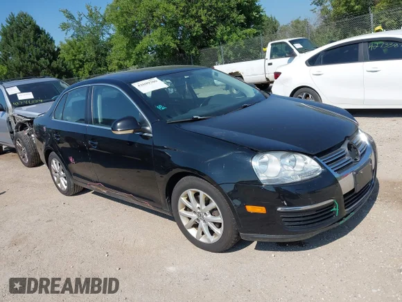 ✅ 2010 Volkswagen Jetta Limited Edition • VIN: 3VWRX7AJ5AM024194 • Лот: 42699309. Опубликован ранее на IAAI с пробегом 179 644 миль. Бесплатный доступ к архиву аукционных продаж из США и подробный отчёт об истории автомобиля на DreamBid. Изображение 1.