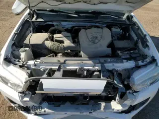 ✅ 2018 Toyota Tacoma SR5 • VIN: 3TMDZ5BN3JM052329 • Lot: 88986825. Wystawiony na Copart z przebiegiem 136 056 mil. Bezpłatny archiwum sprzedaży aukcyjnych z USA i szczegółowy raport historii pojazdu na DreamBid. Zdjęcie 16.