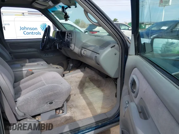 ✅ 1995 GMC Yukon • VIN: 1GKEK13K4SJ733107 • Lot: 43059148. Wystawiony na IAAI z przebiegiem 237 361 mil. Bezpłatny archiwum sprzedaży aukcyjnych z USA i szczegółowy raport historii pojazdu na DreamBid. Zdjęcie 5.