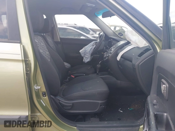 ✅ 2010 Kia Soul + • VIN: KNDJT2A22A7166486 • Lot: 44732367. Wystawiony na IAAI z przebiegiem 142 920 mil. Bezpłatny archiwum sprzedaży aukcyjnych z USA i szczegółowy raport historii pojazdu na DreamBid. Zdjęcie 5.