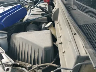 2009 Chevrolet Traverse LS z VIN 1GNER13DX9S175039, wystawiony jako IAAI lot #43450995 z przebiegiem 172 810 mil mil oraz . Historia ofert i sprzedaży dostępna na DreamBid. Obrazek 12.