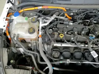 ✅ 2022 Lincoln Corsair Grand Touring • VIN: 5LMTJ5DZ4NUL07258 • Lot: 59475945. Listed on Copart with 84,468 mi. Free auction sales archive from the USA and detailed vehicle history report at DreamBid. Image 15.