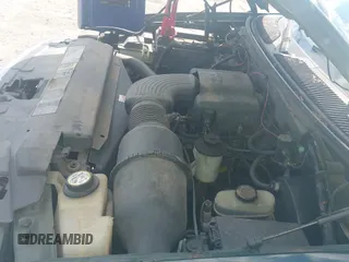 ✅ 2003 Ford F-150 XL • VIN: 1FTRF07W93KC18995 • Lot: 42216038. Listed on IAAI with 175,889 mi. Free auction sales archive from the USA and detailed vehicle history report at DreamBid. Image 15.