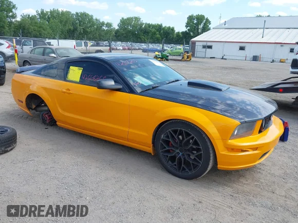 ✅ 2007 Ford Mustang GT Deluxe • VIN: 1ZVFT82HX75198731 • Lot: 42668265. Listed on IAAI with 98,711 mi. Free auction sales archive from the USA and detailed vehicle history report at DreamBid. Image 1.