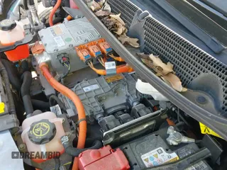 ✅ 2017 Chevrolet Bolt EV LT • VIN: 1G1FW6S04H4180525 • Lot: 41765456. Wystawiony na IAAI z przebiegiem 48 555 mil. Bezpłatny archiwum sprzedaży aukcyjnych z USA i szczegółowy raport historii pojazdu na DreamBid. Zdjęcie 20.