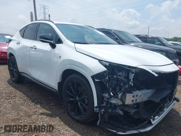 ✅ 2022 Lexus NX 450h+ F Sport • VIN: JTJKKCFZ1N2005405 • Lot: 42647810. Wystawiony na IAAI z przebiegiem 46 825 mil. Bezpłatny archiwum sprzedaży aukcyjnych z USA i szczegółowy raport historii pojazdu na DreamBid. Zdjęcie 6.