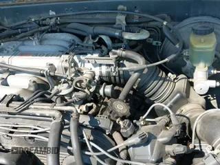 ✅ 1995 Toyota 4Runner • VIN: JT3VN29V1S0051709 • Lot: 43108674. Wystawiony na IAAI z przebiegiem 192 823 mil. Bezpłatny archiwum sprzedaży aukcyjnych z USA i szczegółowy raport historii pojazdu na DreamBid. Zdjęcie 13.