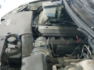 ✅ 2002 BMW X5 3.0i • VIN: 5UXFA53512LP39194 • Lot: 43073713. Wystawiony na IAAI z przebiegiem 152 277 mil. Bezpłatny archiwum sprzedaży aukcyjnych z USA i szczegółowy raport historii pojazdu na DreamBid. Zdjęcie 12.