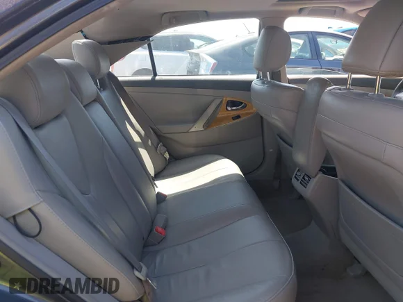 ✅ 2007 Toyota Camry LE • VIN: 4T1BK46K07U508700 • Lot: 44901236. Wystawiony na IAAI z przebiegiem 212 273 mil. Bezpłatny archiwum sprzedaży aukcyjnych z USA i szczegółowy raport historii pojazdu na DreamBid. Zdjęcie 8.