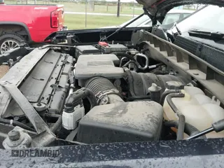 ✅ 2025 GMC Sierra 1500 SLT • VIN: 1GTUUDED8SZ193876 • Lot: 43794634. Listed on IAAI with 31,897 mi. Free auction sales archive from the USA and detailed vehicle history report at DreamBid. Image 21.