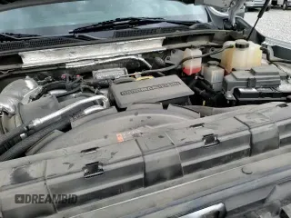 ✅ 2020 GMC Sierra 2500HD Denali • VIN: 1GT49REYXLF218720 • Lot: 85718485. Wystawiony na Copart z przebiegiem 94 848 mil. Bezpłatny archiwum sprzedaży aukcyjnych z USA i szczegółowy raport historii pojazdu na DreamBid. Zdjęcie 13.