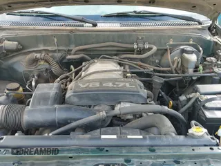 ✅ 2001 Toyota Tundra SR5 • VIN: 5TBRT34121S130727 • Lot: 42882938. Listed on IAAI with 185,654 mi. Free auction sales archive from the USA and detailed vehicle history report at DreamBid. Image 19.