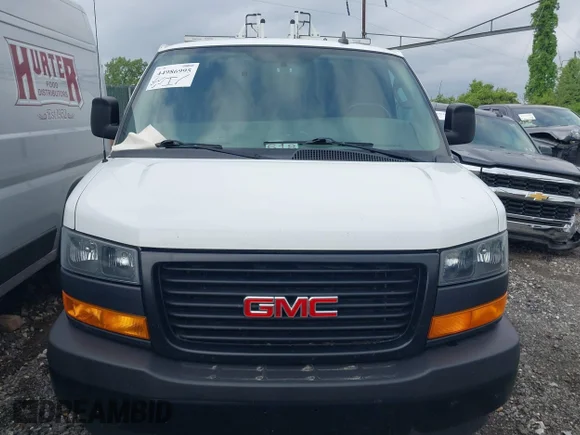 ✅ 2022 GMC Savana Cargo • VIN: 1GTW7BFP6N1158074 • Lot: 44986995. Wystawiony na IAAI z przebiegiem 124 685 mil. Bezpłatny archiwum sprzedaży aukcyjnych z USA i szczegółowy raport historii pojazdu na DreamBid. Zdjęcie 6.