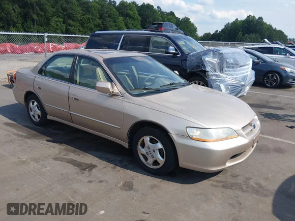 ✅ 2000 Honda Accord EX • VIN: 1HGCG6677YA094868 • Лот: 45483323. Опубліковано раніше на IAAI з пробігом 101 947 миль. Безкоштовний доступ до архіву аукціонних продажів зі США та докладний звіт про історію автомобіля на DreamBid. Зображення 1.