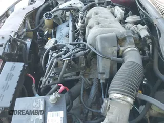 ✅ 1996 Ford Taurus GL • VIN: 1FALP52U3TA284153 • Lot: 42637684. Wystawiony na IAAI z przebiegiem 94 232 mil. Bezpłatny archiwum sprzedaży aukcyjnych z USA i szczegółowy raport historii pojazdu na DreamBid. Zdjęcie 13.