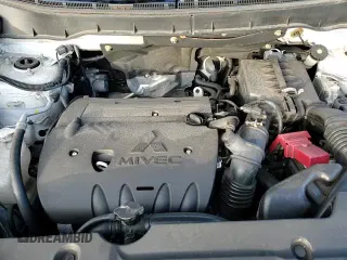 ✅ 2019 Mitsubishi Outlander ES • VIN: JA4AP3AUXKU027974 • Лот: 85508665. Опубликован ранее на Copart с пробегом 71 917 миль. Бесплатный доступ к архиву аукционных продаж из США и подробный отчёт об истории автомобиля на DreamBid. Изображение 14.