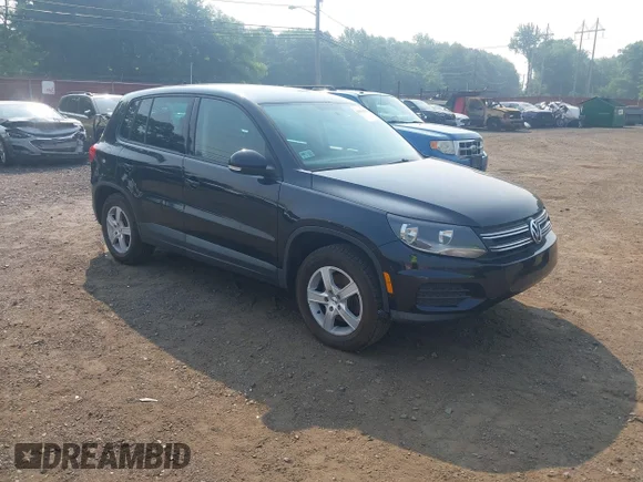 ✅ 2012 Volkswagen Tiguan S • VIN: WVGAV7AX9CW578220 • Лот: 45661098. Опубликован ранее на IAAI с пробегом 183 997 миль. Бесплатный доступ к архиву аукционных продаж из США и подробный отчёт об истории автомобиля на DreamBid. Изображение 1.
